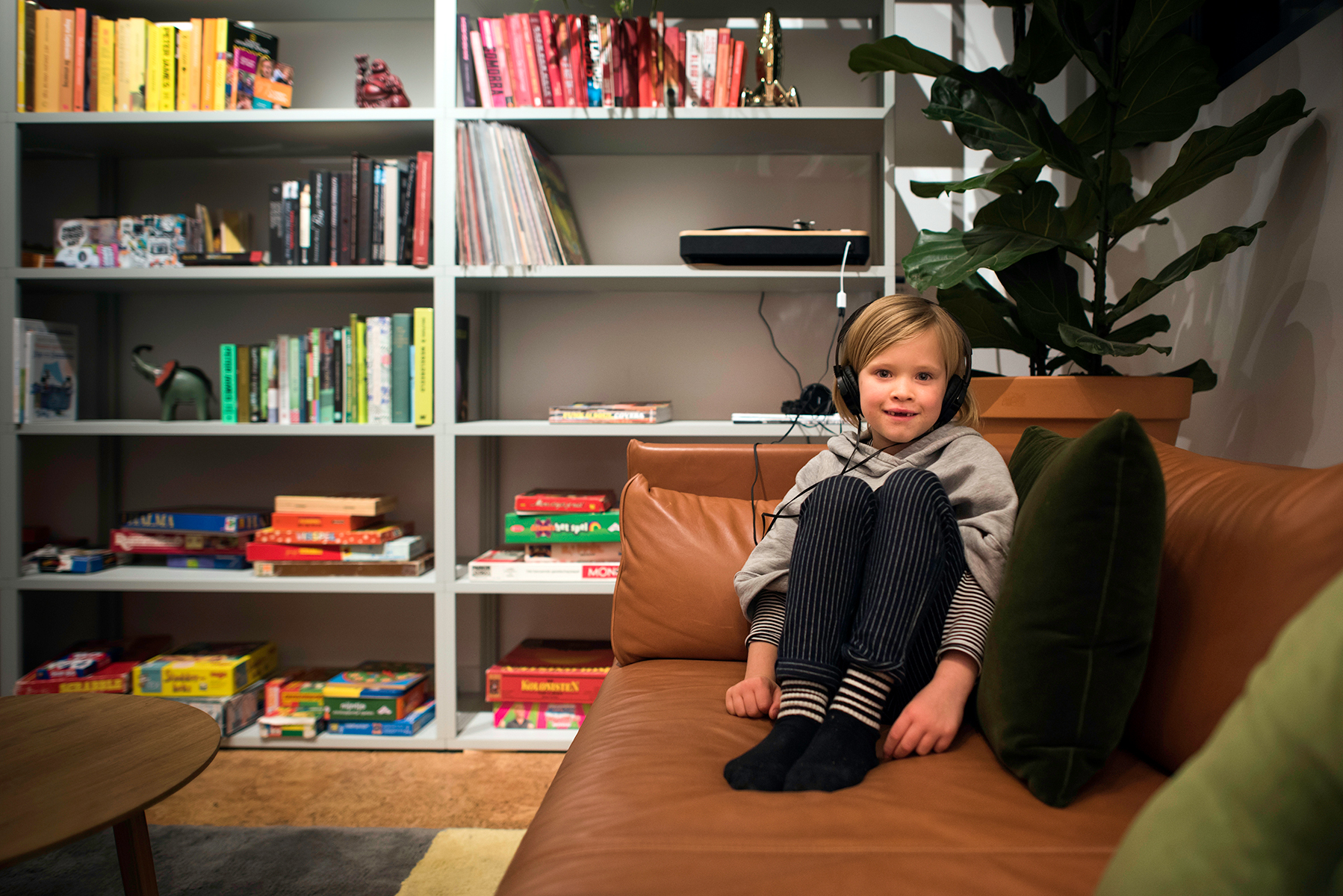 ruimte om te ontspannen met boeken en spelletjes | The Green Elephant-hostels